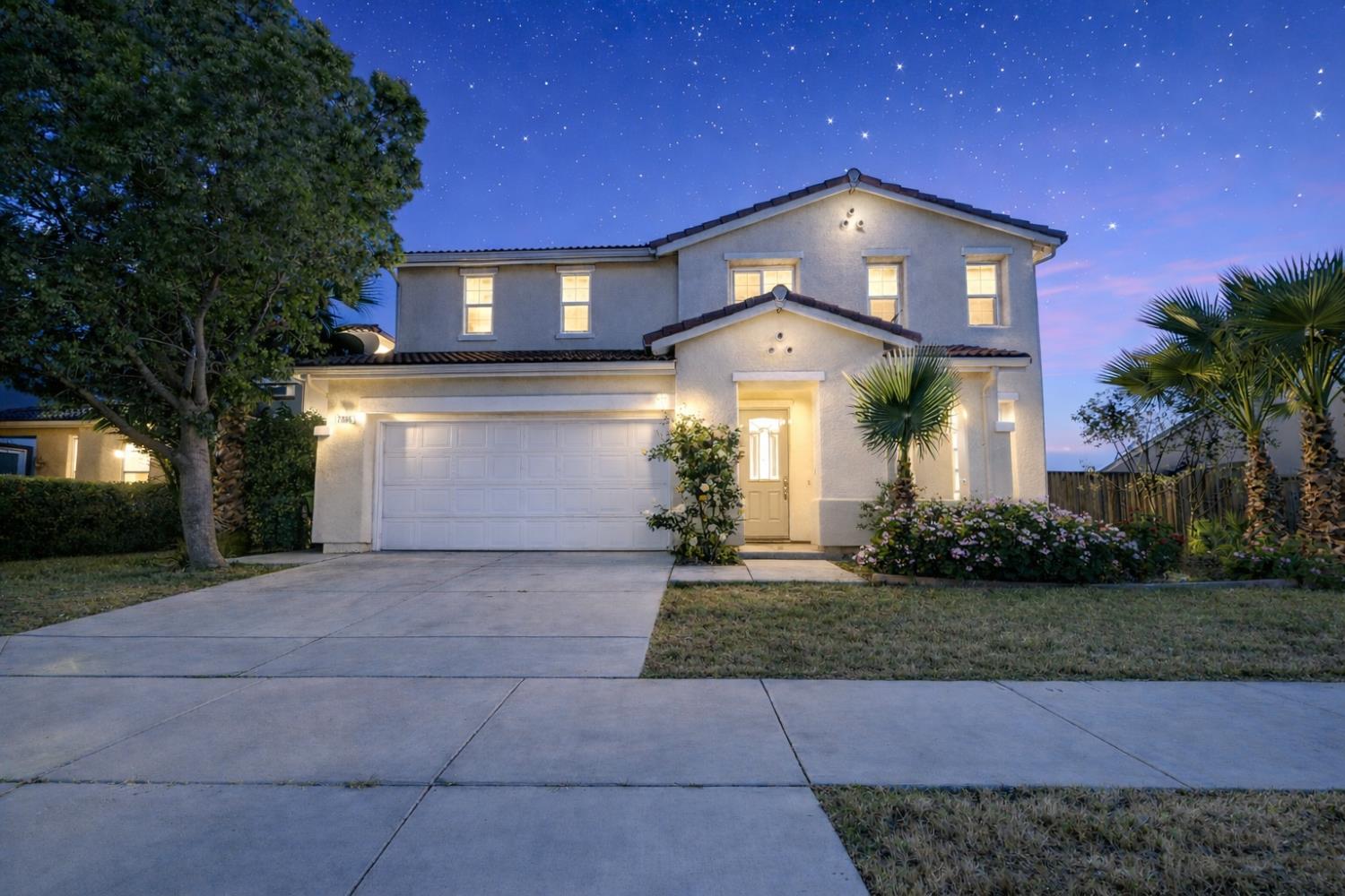 2325 S Creekside Dr, Los Banos, CA 93635