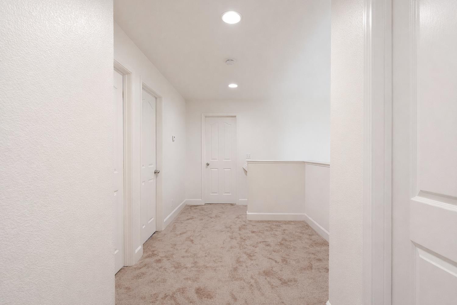 2325 S Creekside Dr, Los Banos, CA 93635