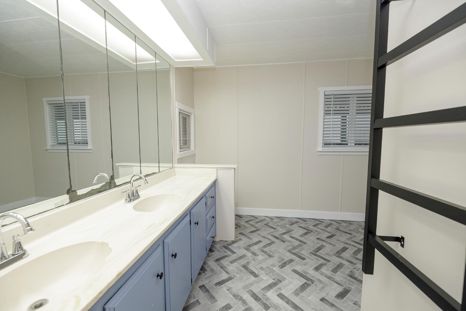 4837 Faith Home Rd #26, Ceres, CA 95307