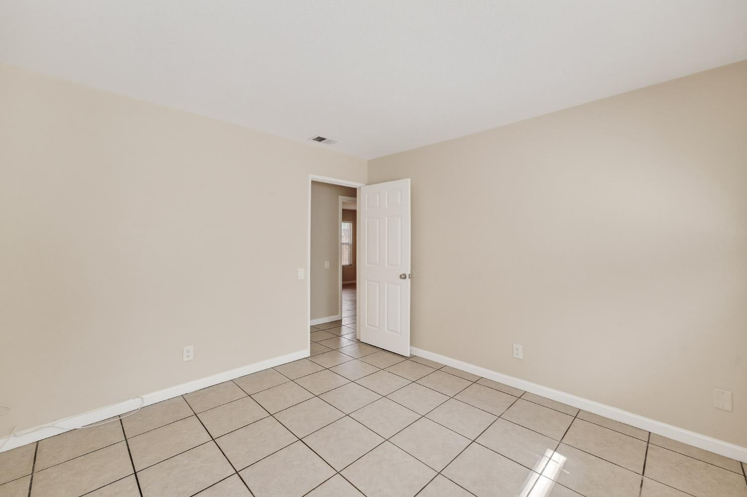 2104 Sharon Way, Modesto, CA 95350