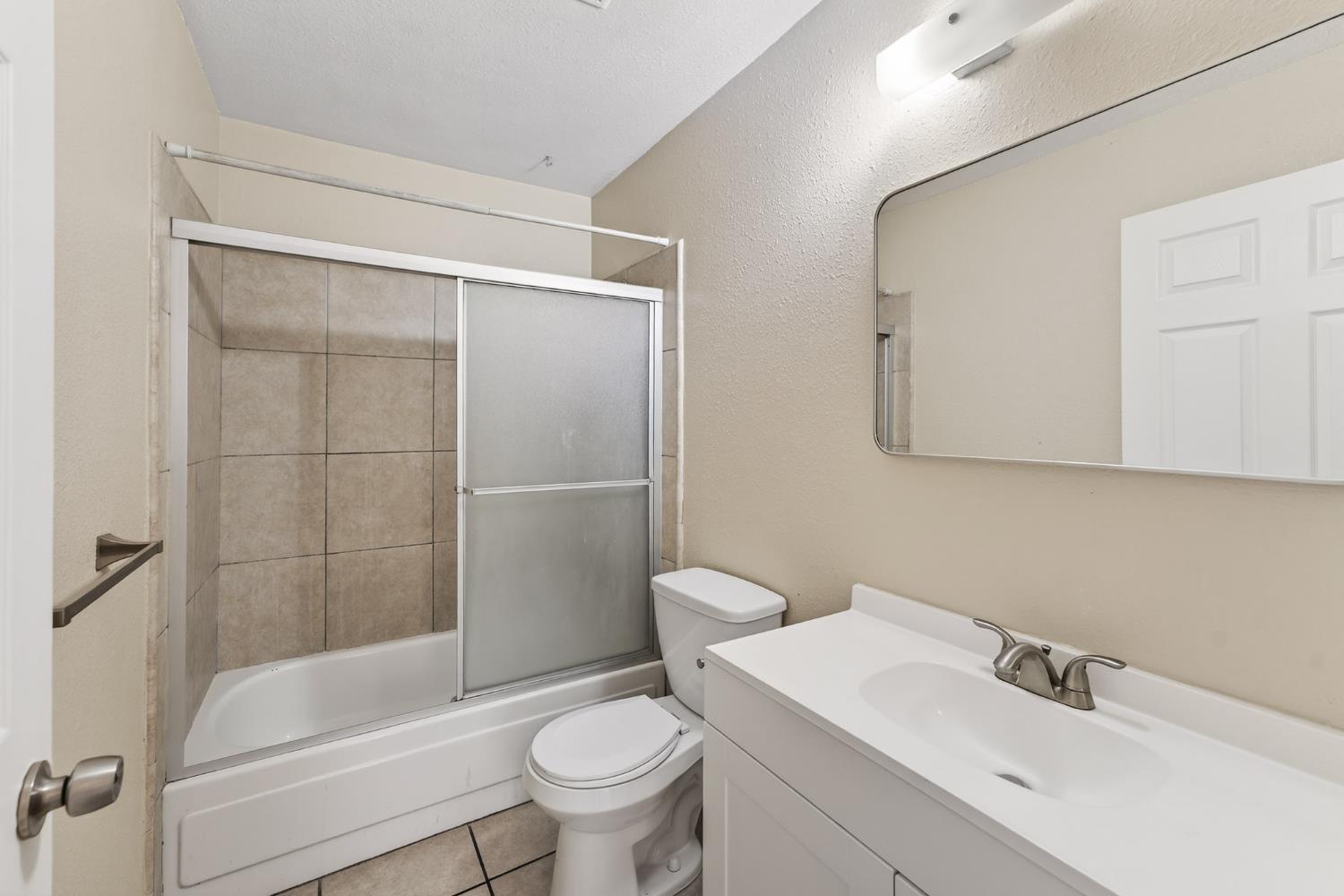 2104 Sharon Way, Modesto, CA 95350