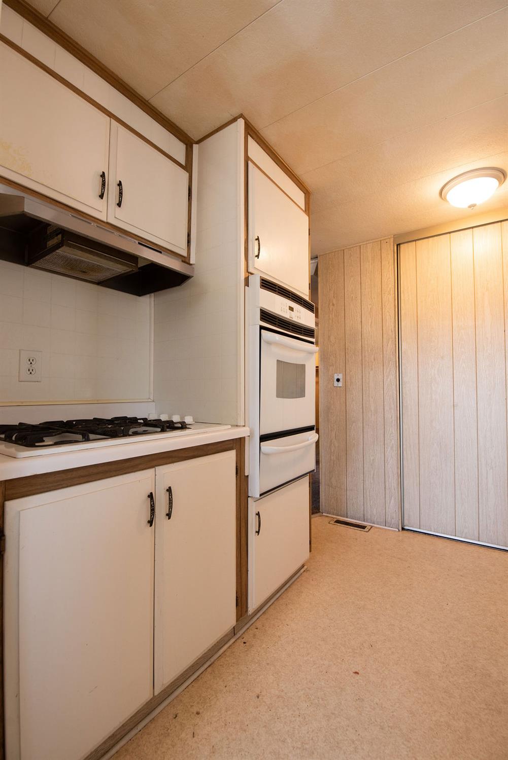 2505 Jackson Ave #179, Escalon, CA 95320