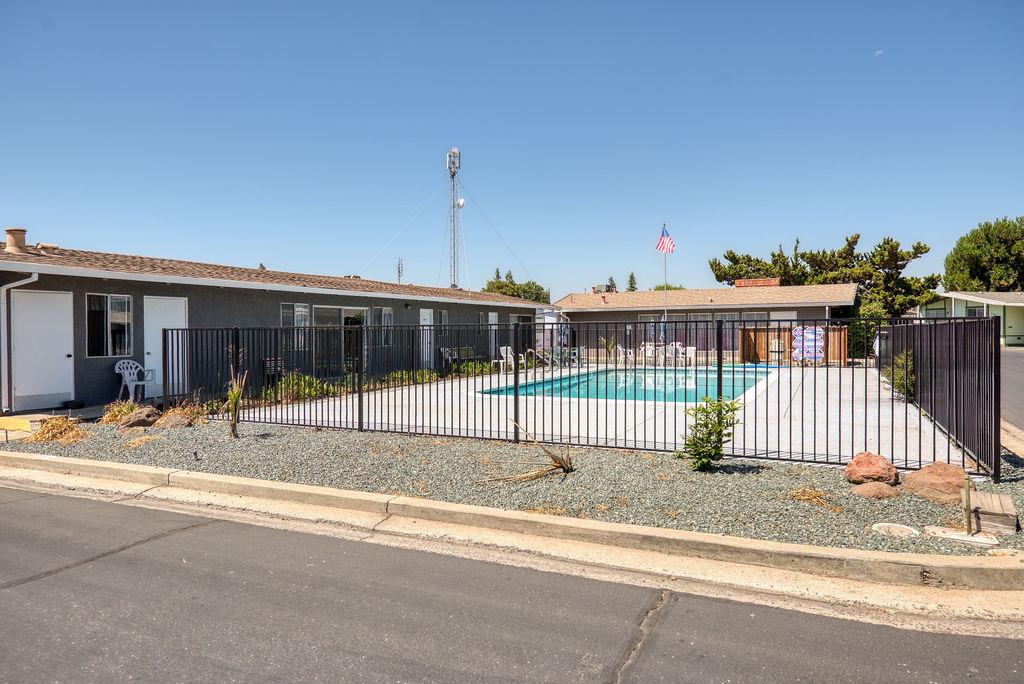 2505 Jackson Ave #179, Escalon, CA 95320