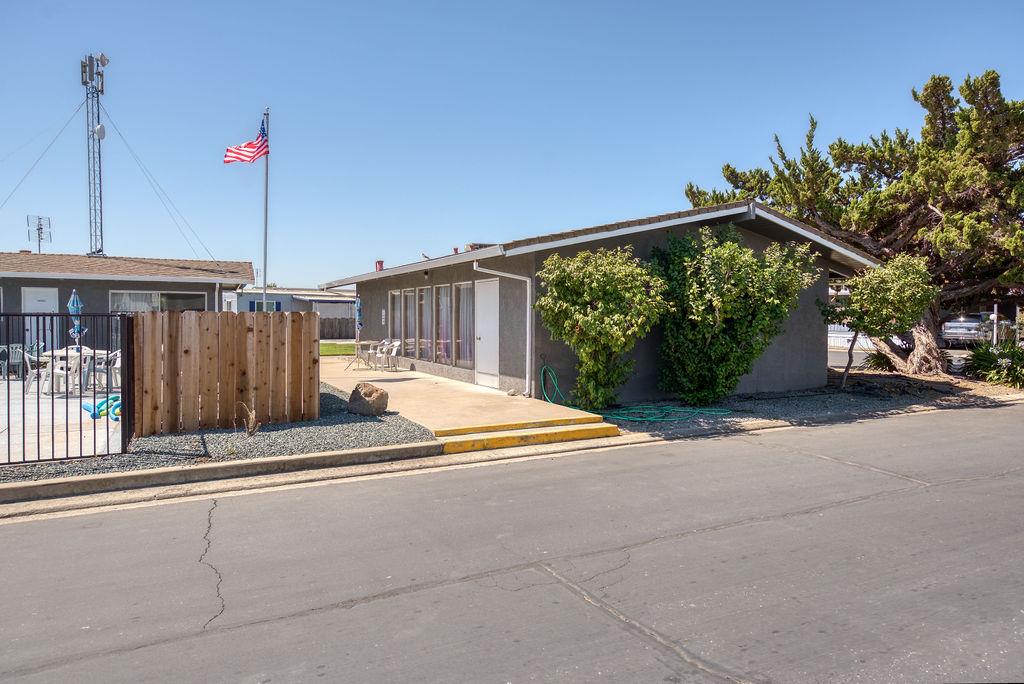 2505 Jackson Ave #179, Escalon, CA 95320