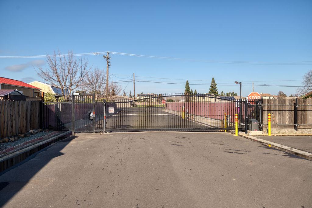 2505 Jackson Ave #179, Escalon, CA 95320