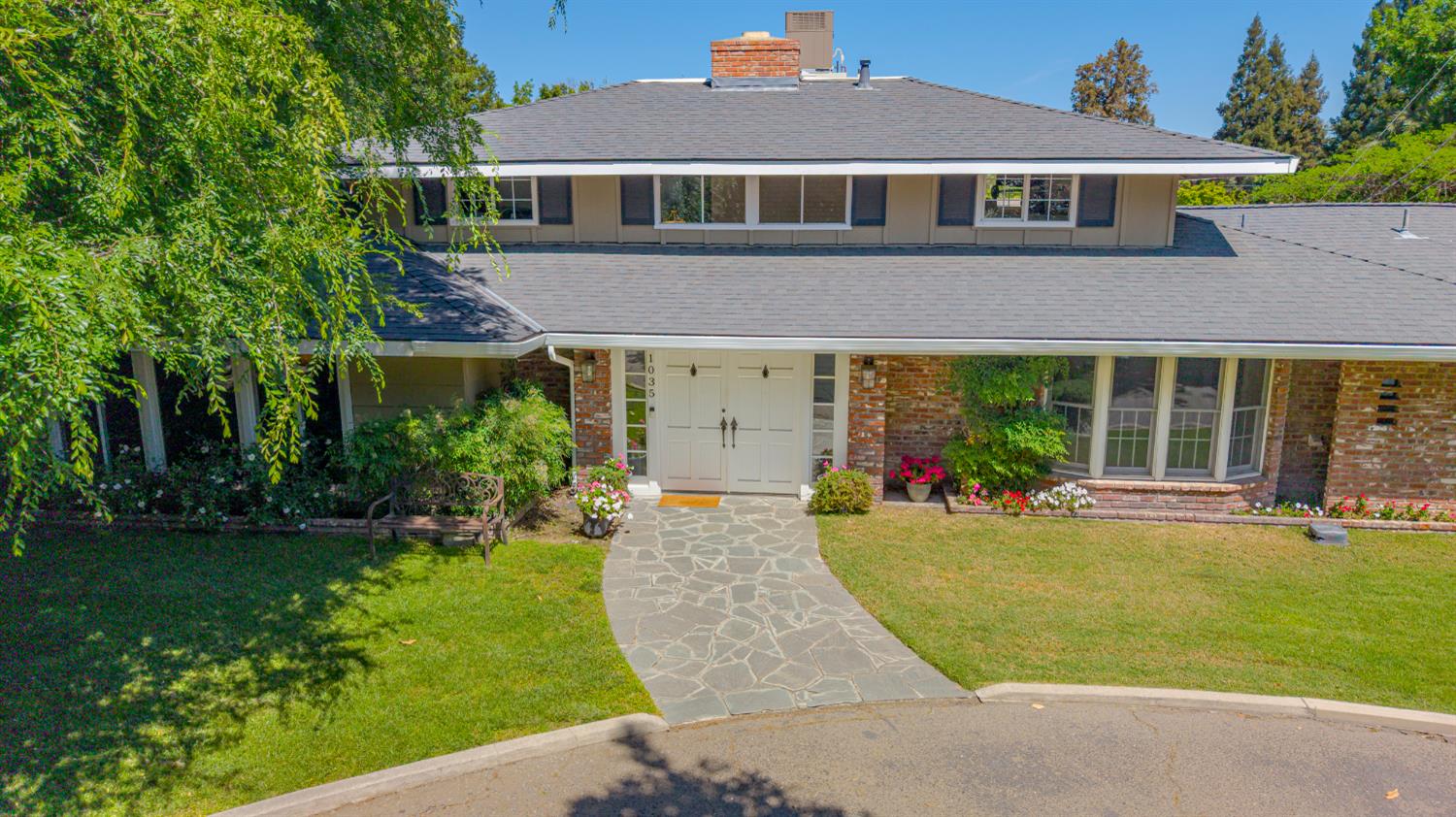 1035 E North Bear Creek Dr, Merced, CA 95340