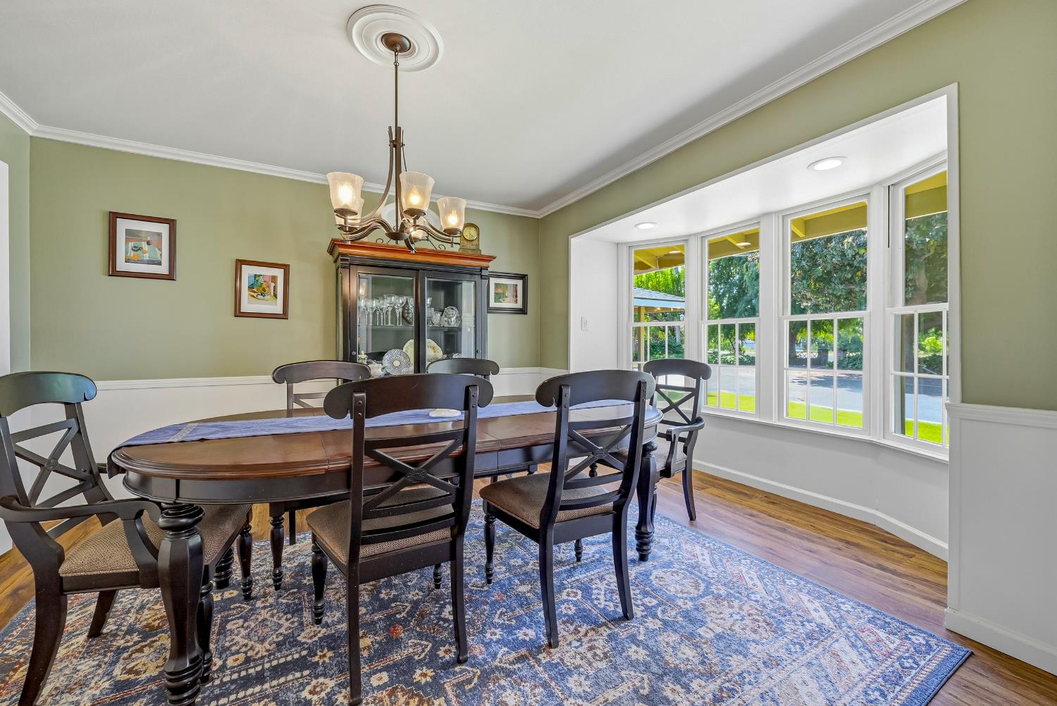 1035 E North Bear Creek Dr, Merced, CA 95340