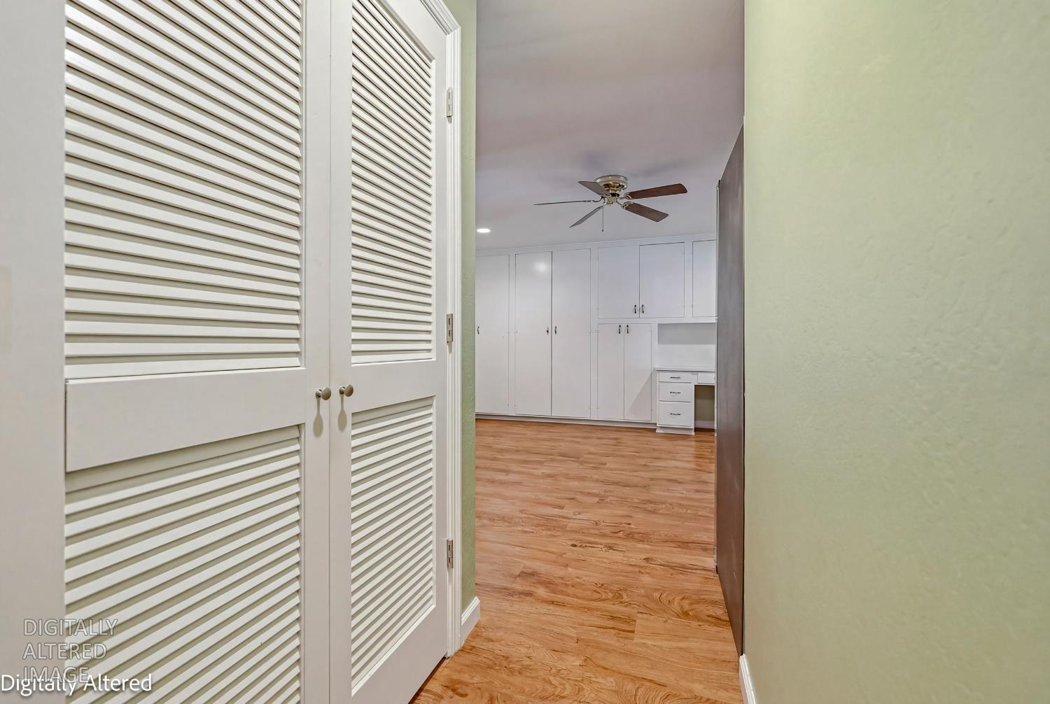 1035 E North Bear Creek Dr, Merced, CA 95340