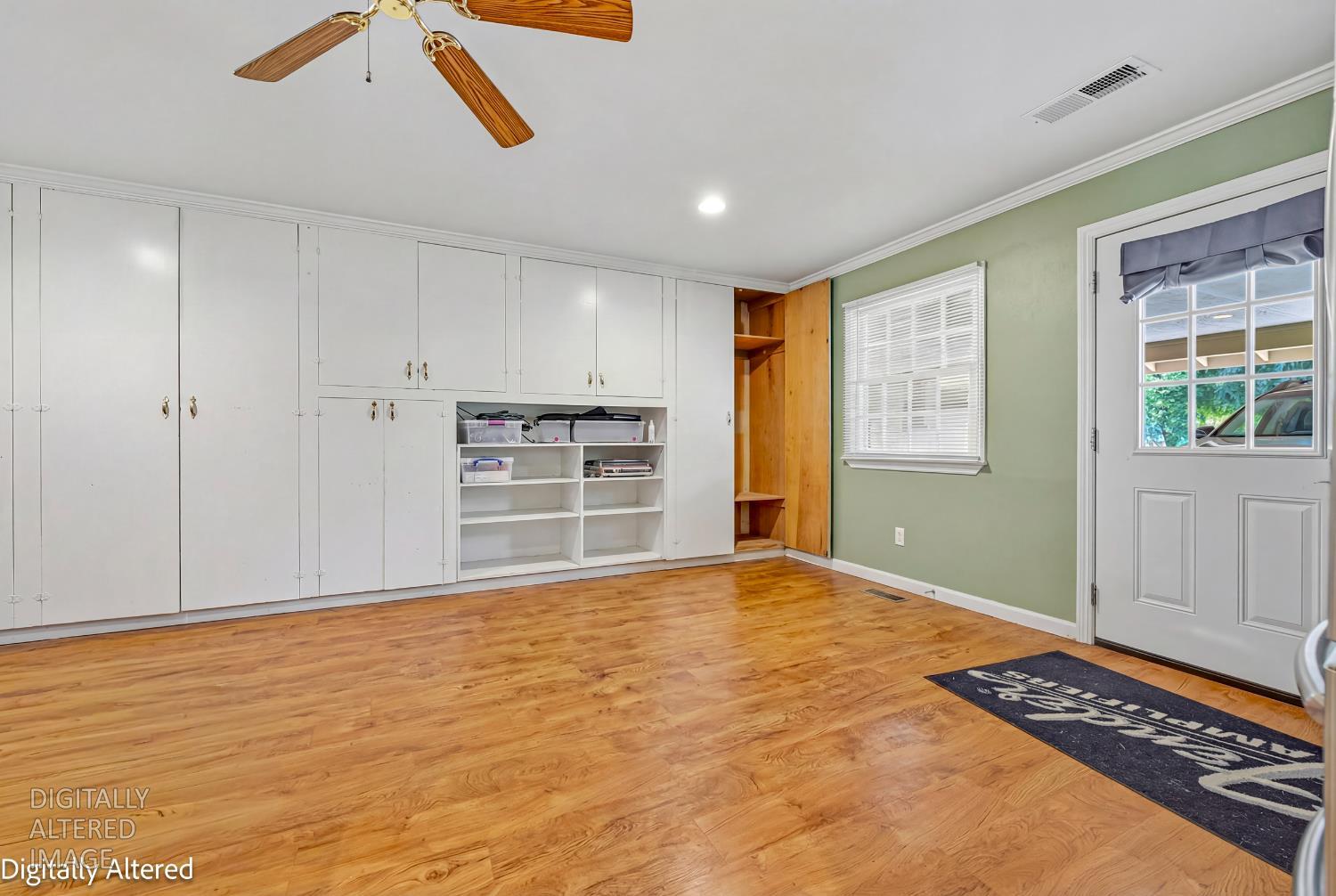 1035 E North Bear Creek Dr, Merced, CA 95340