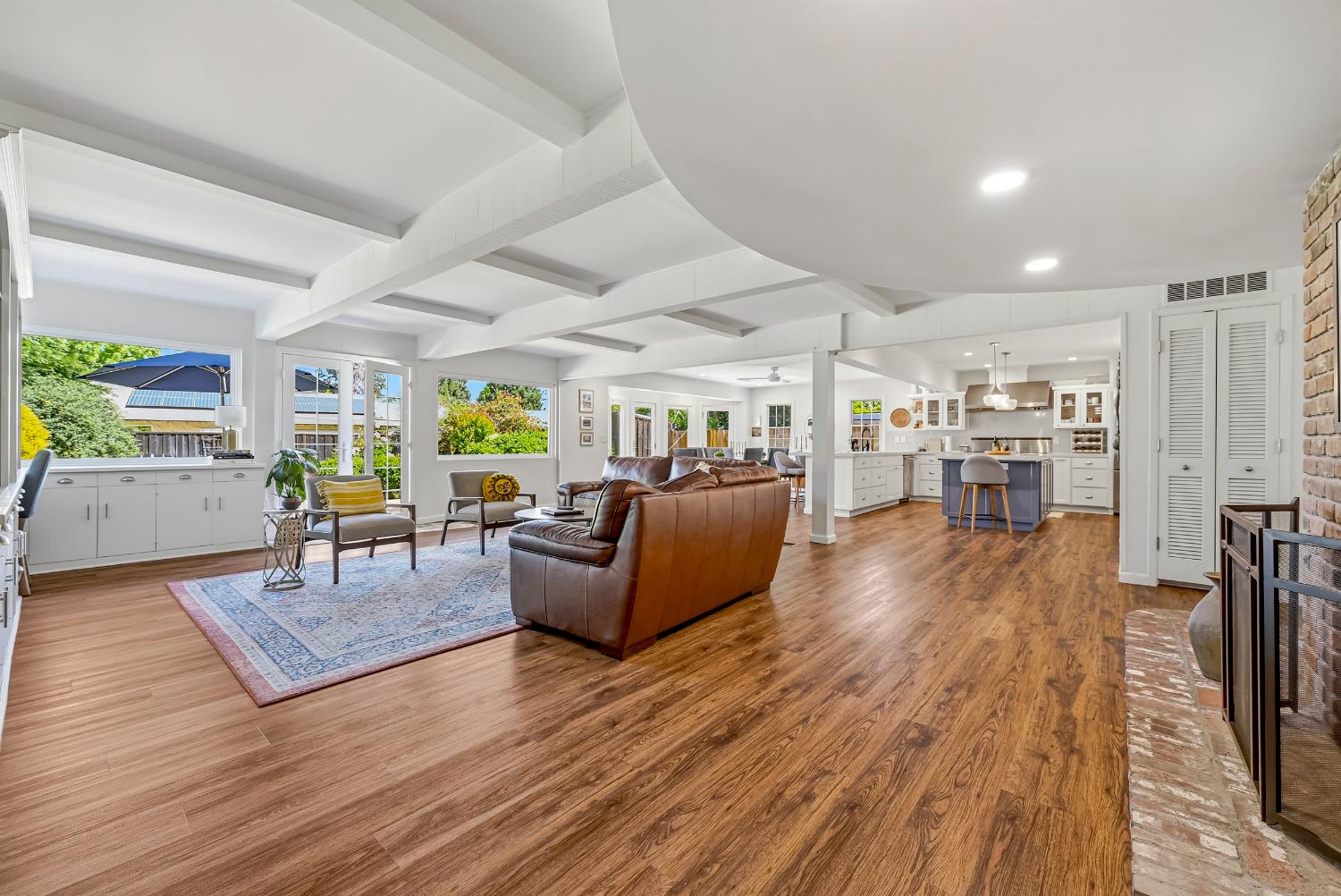 1035 E North Bear Creek Dr, Merced, CA 95340