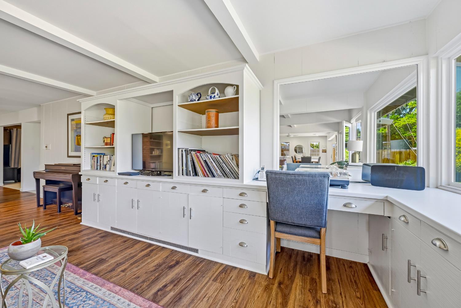 1035 E North Bear Creek Dr, Merced, CA 95340