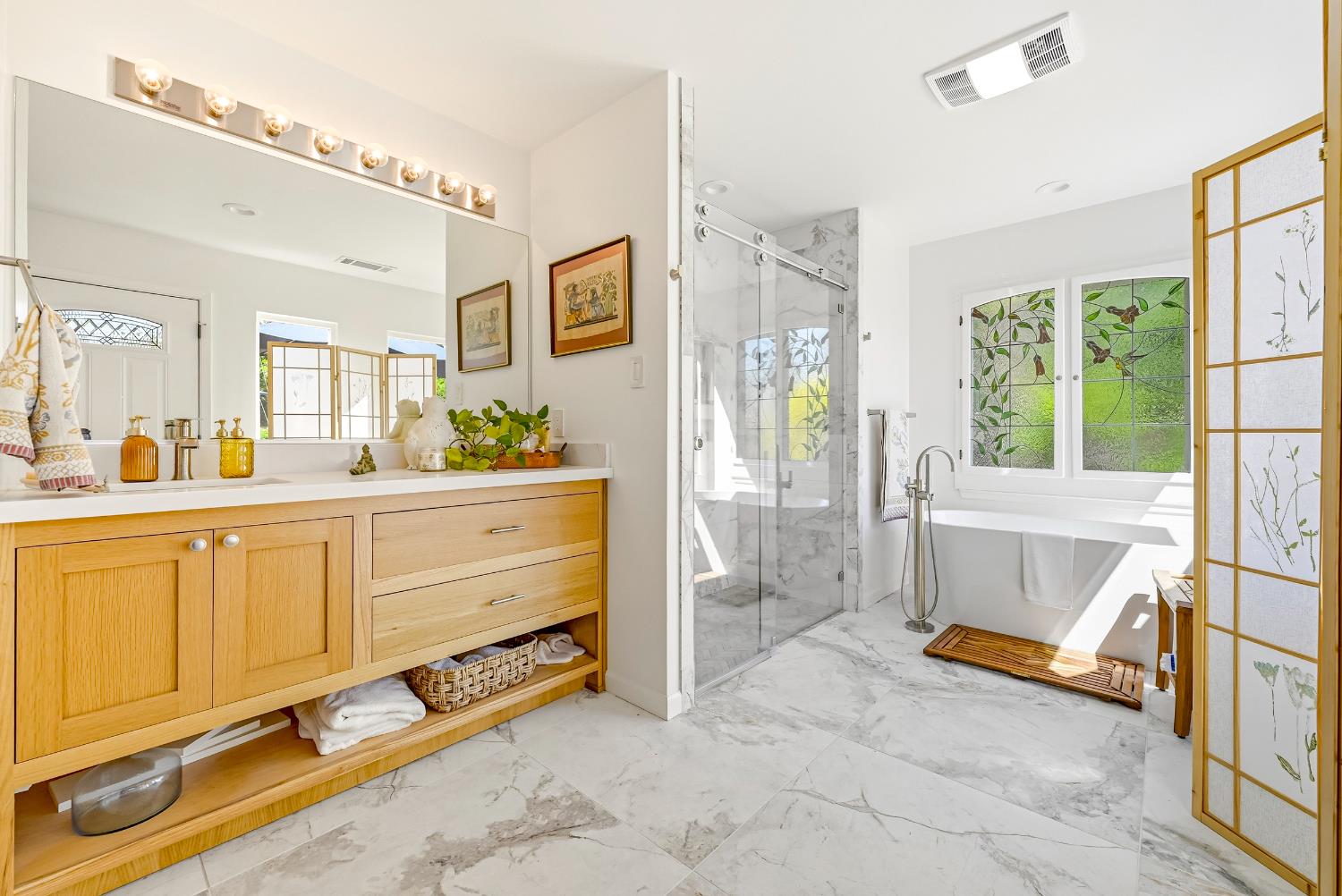 1035 E North Bear Creek Dr, Merced, CA 95340