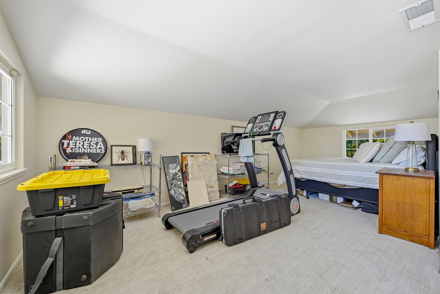 1035 E North Bear Creek Dr, Merced, CA 95340