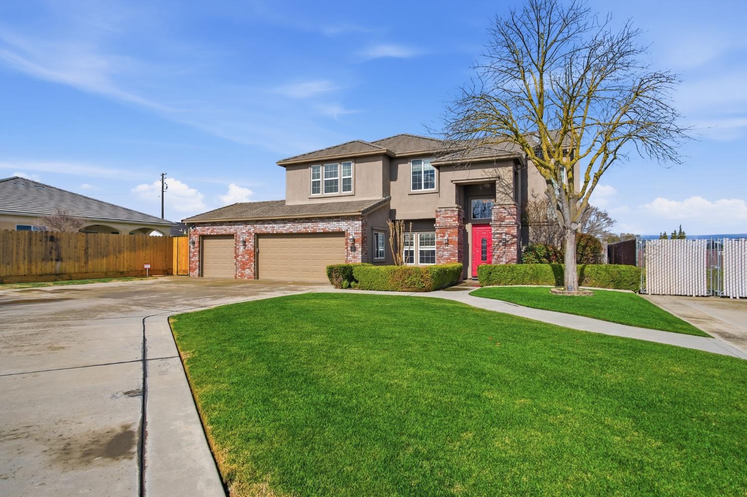 2117 B Vincent Ave, Hughson, CA 95326