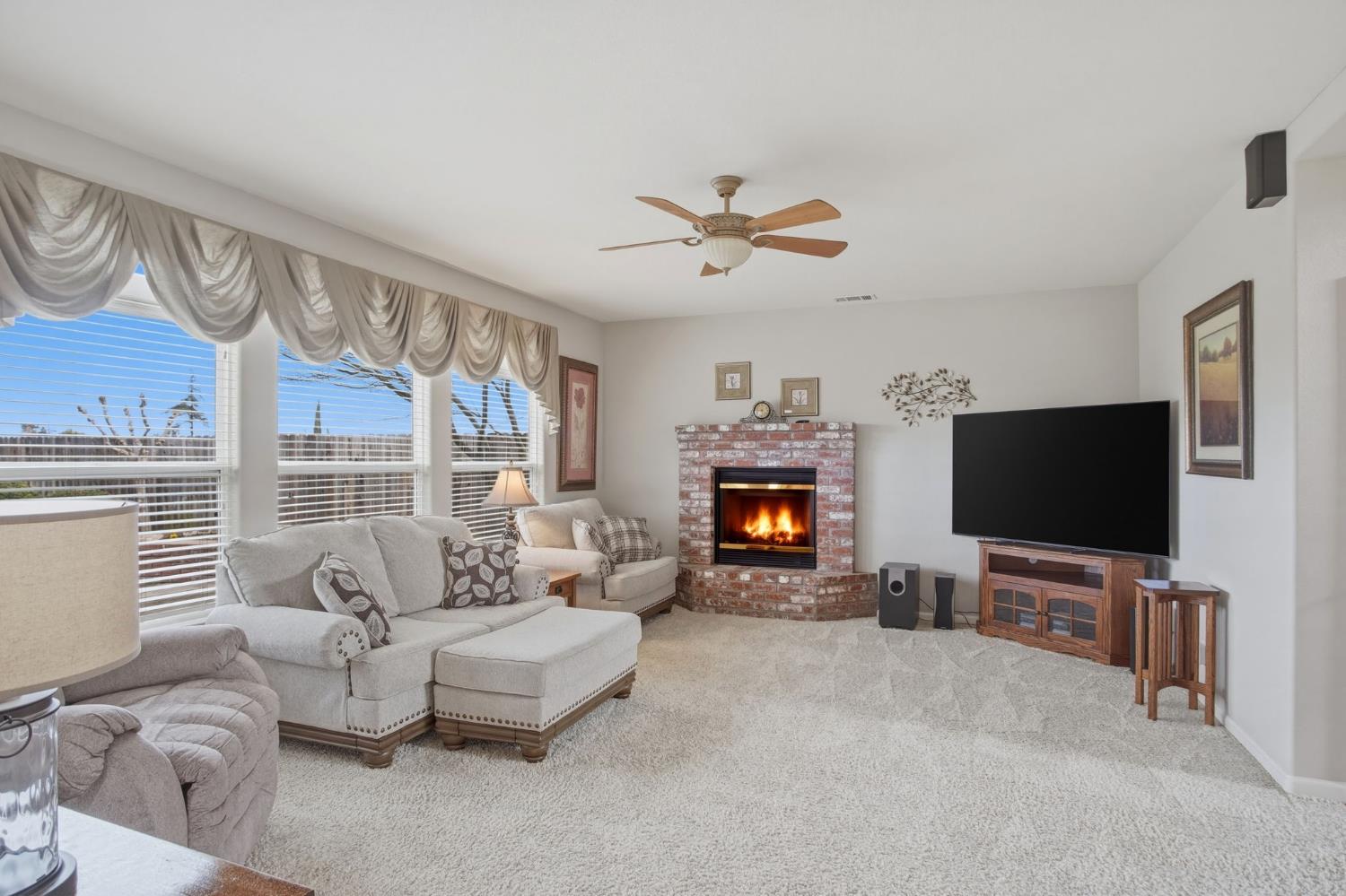 2117 B Vincent Ave, Hughson, CA 95326