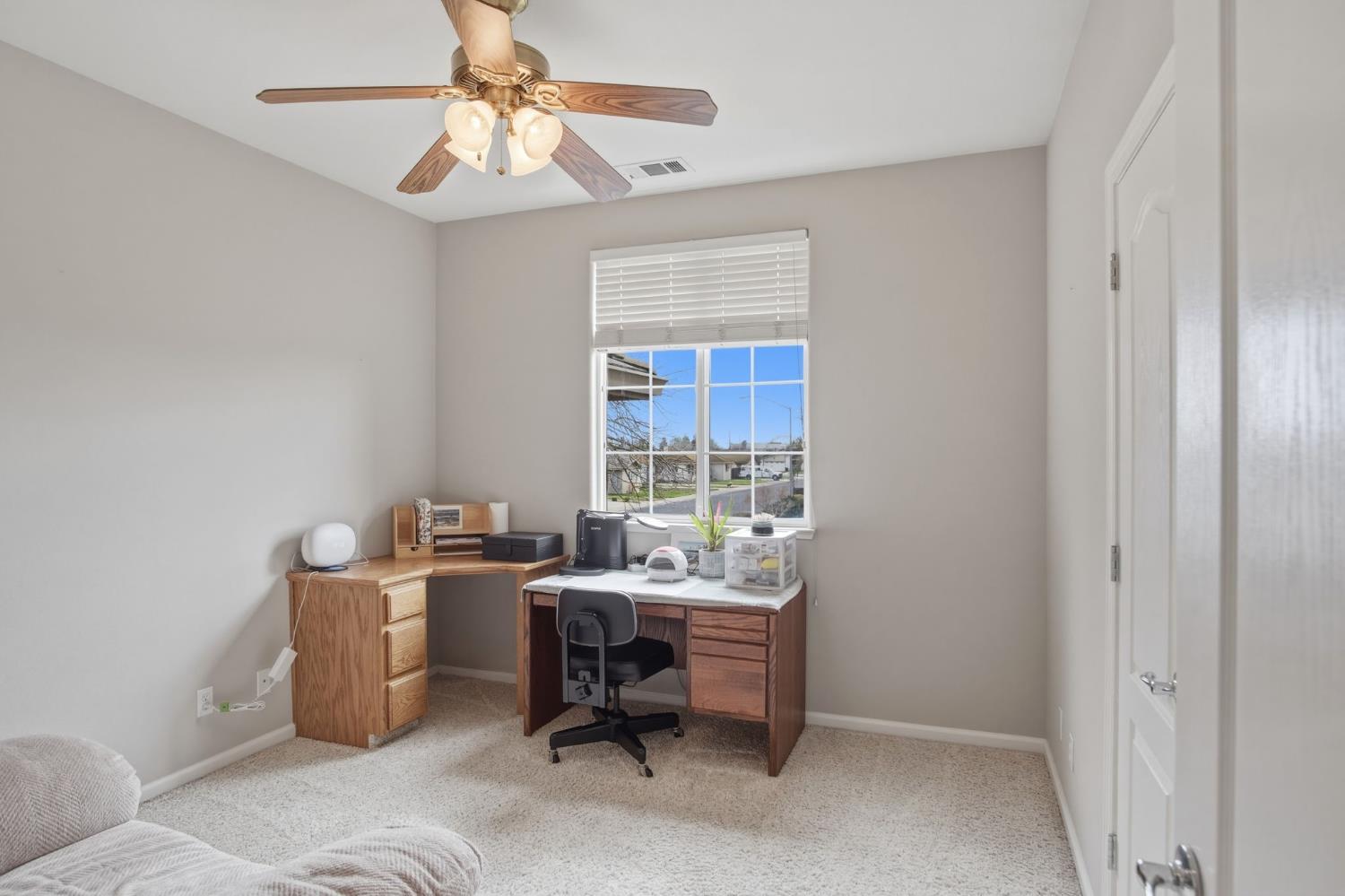 2117 B Vincent Ave, Hughson, CA 95326