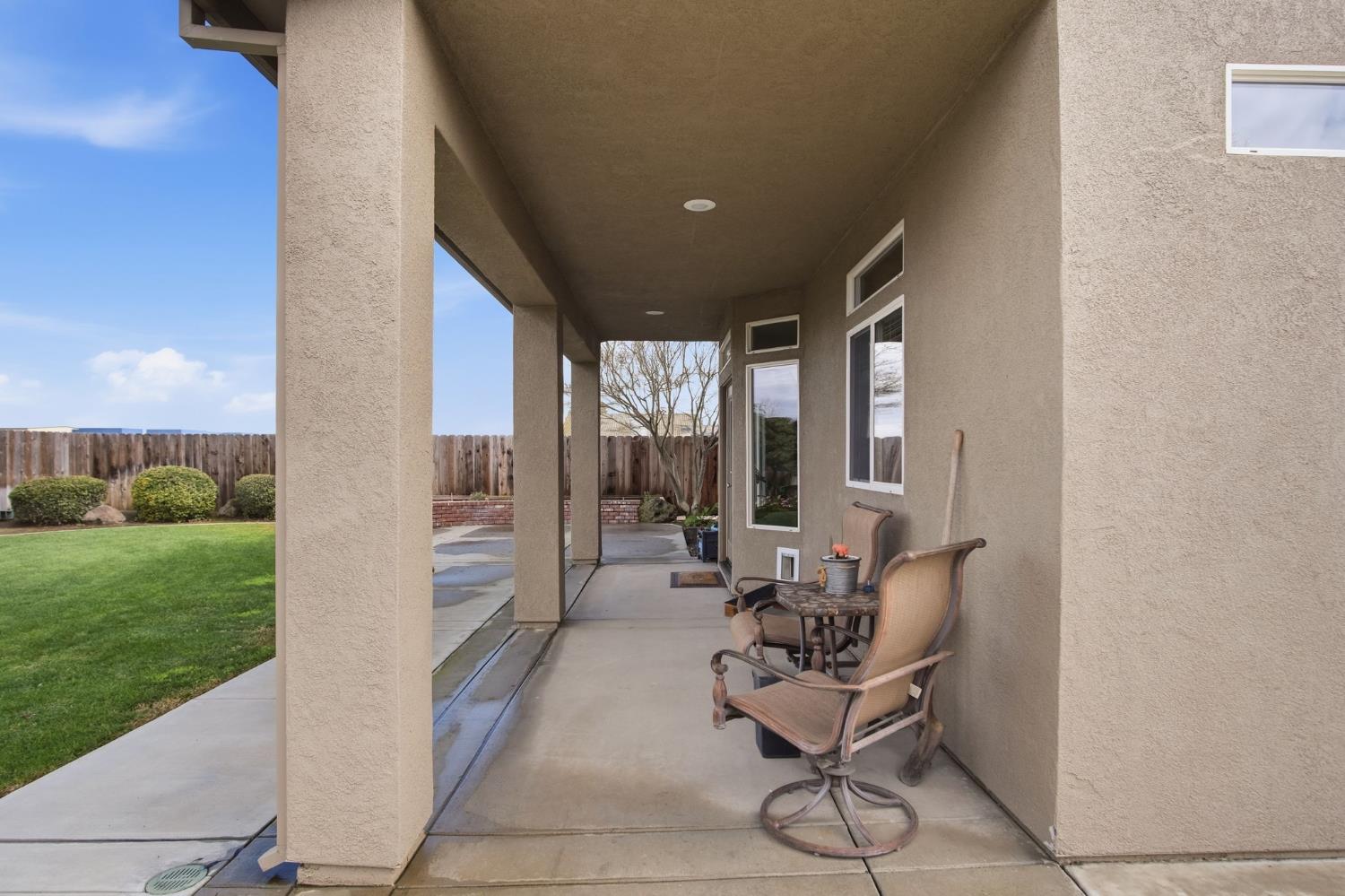 2117 B Vincent Ave, Hughson, CA 95326