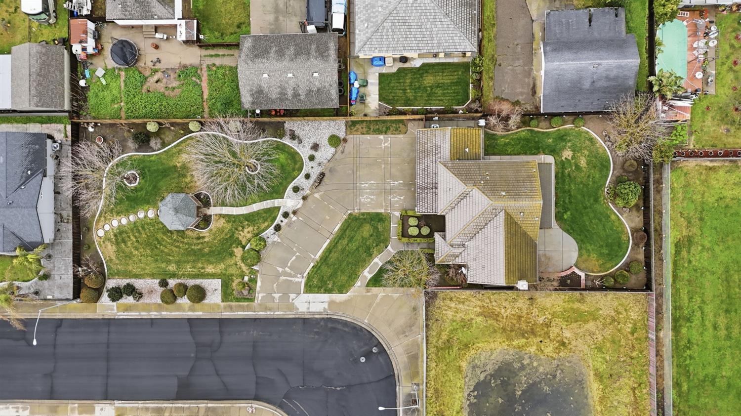 2117 B Vincent Ave, Hughson, CA 95326