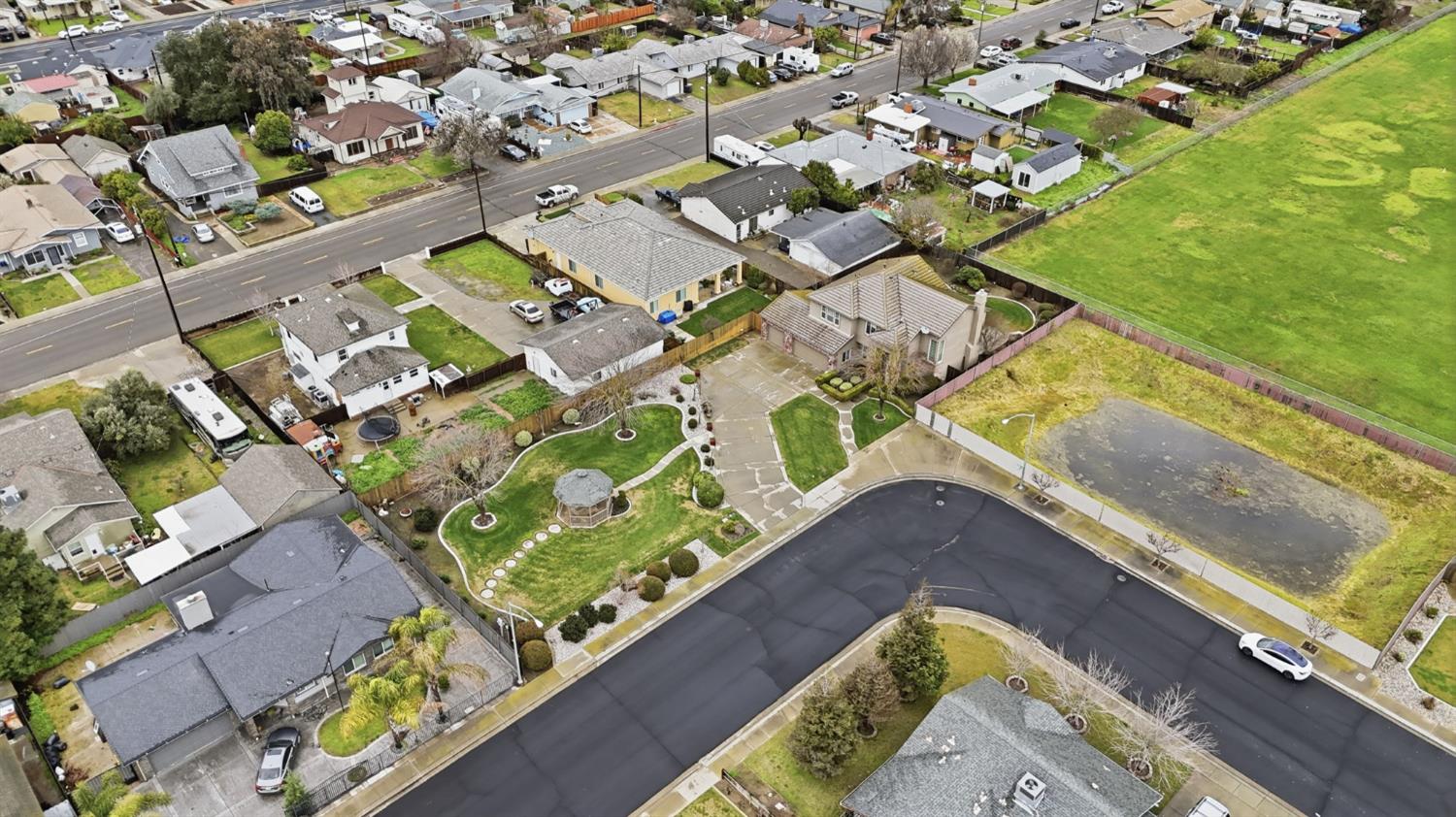 2117 B Vincent Ave, Hughson, CA 95326