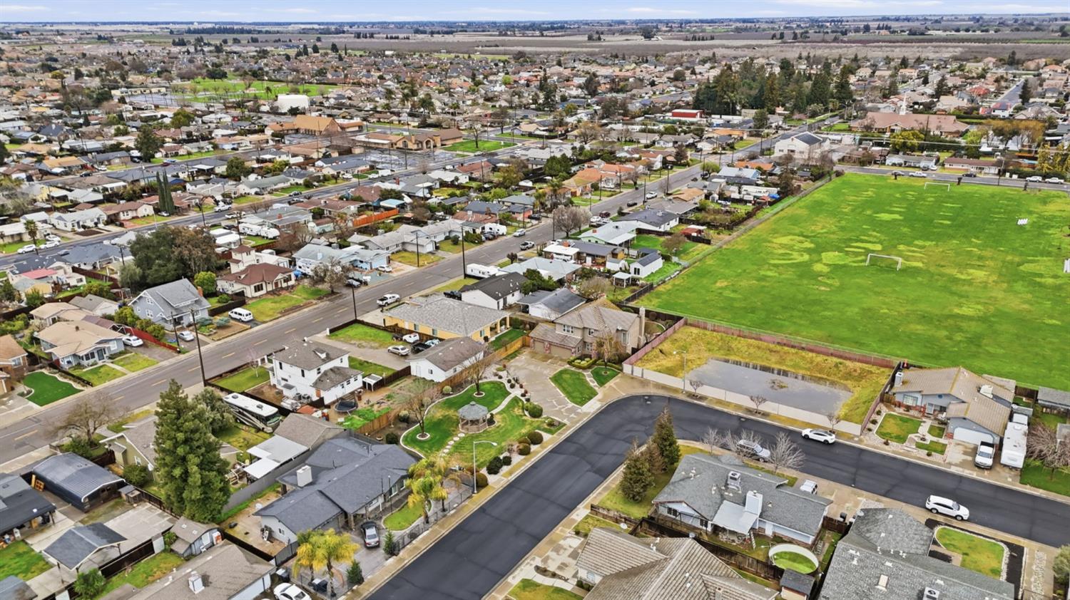 2117 B Vincent Ave, Hughson, CA 95326