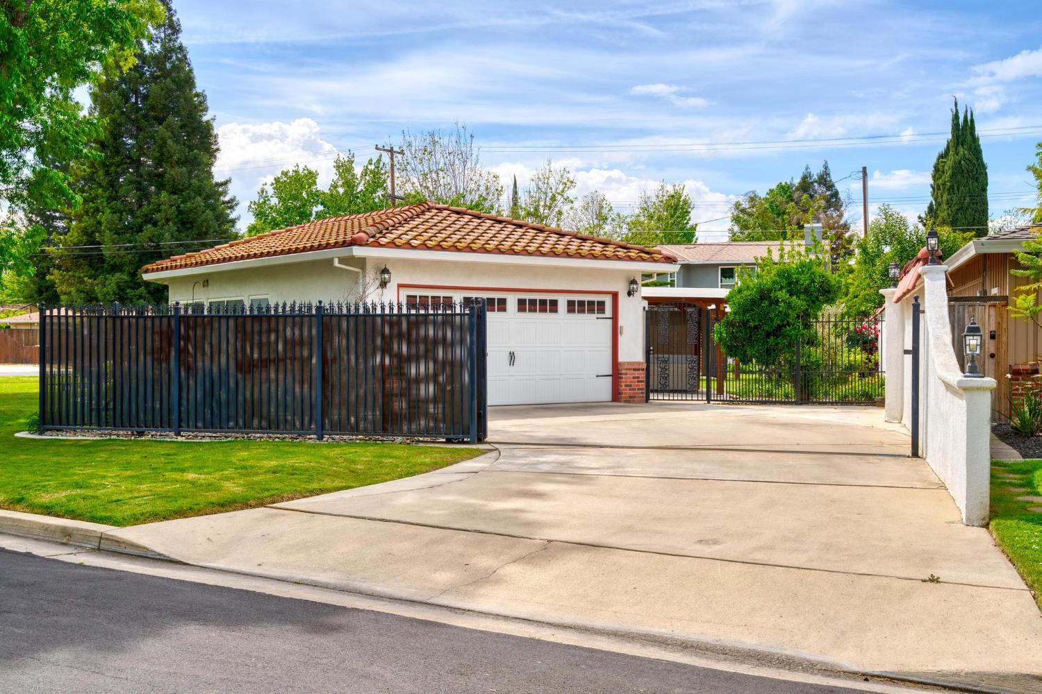 1021 Stanford Ave, Modesto, CA 95350