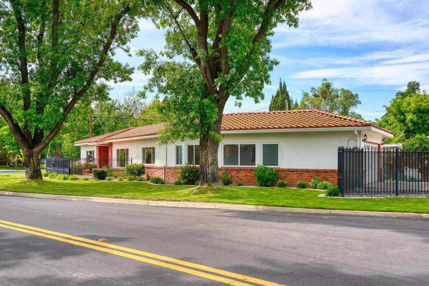 1021 Stanford Ave, Modesto, CA 95350