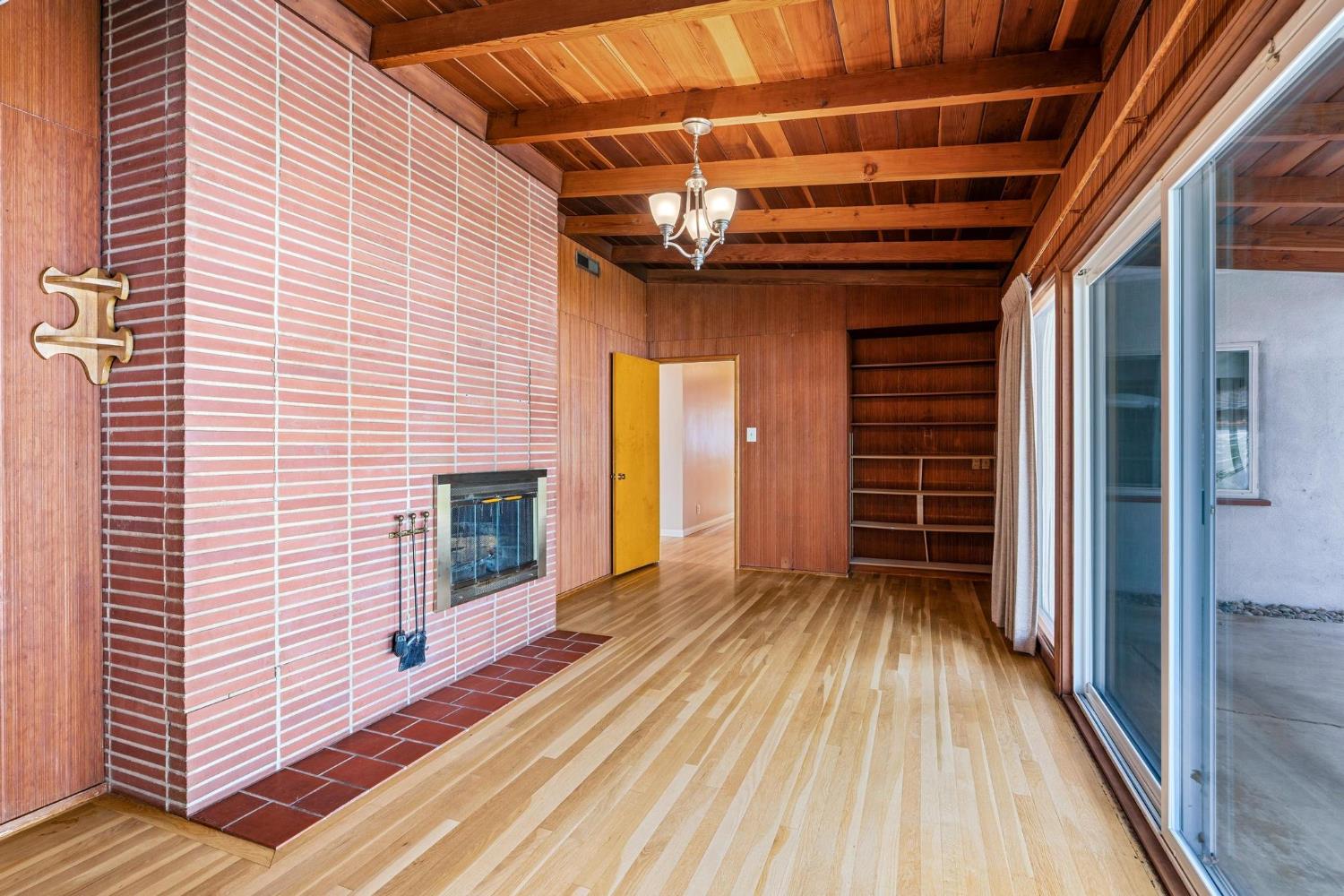 1021 Stanford Ave, Modesto, CA 95350