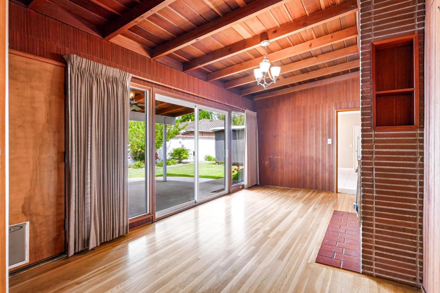 1021 Stanford Ave, Modesto, CA 95350