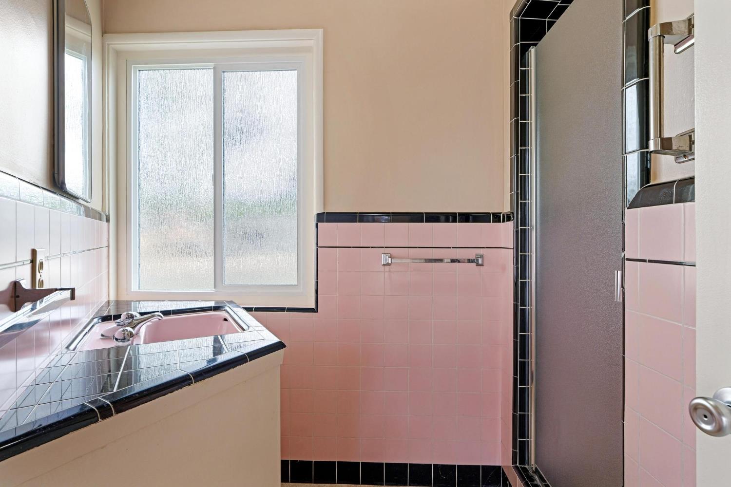 1021 Stanford Ave, Modesto, CA 95350