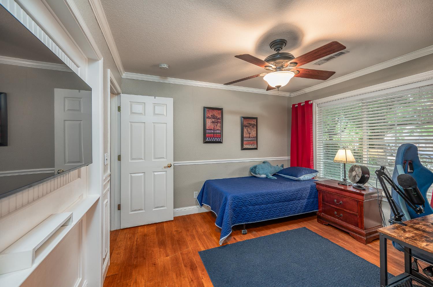 1253 River Bluff Dr, Oakdale, CA 95361