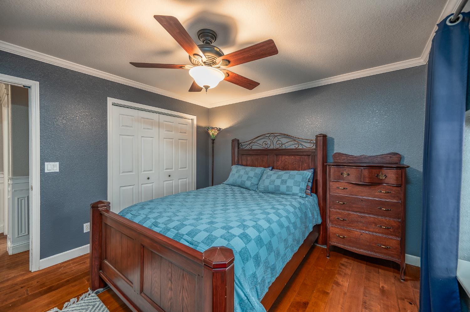 1253 River Bluff Dr, Oakdale, CA 95361