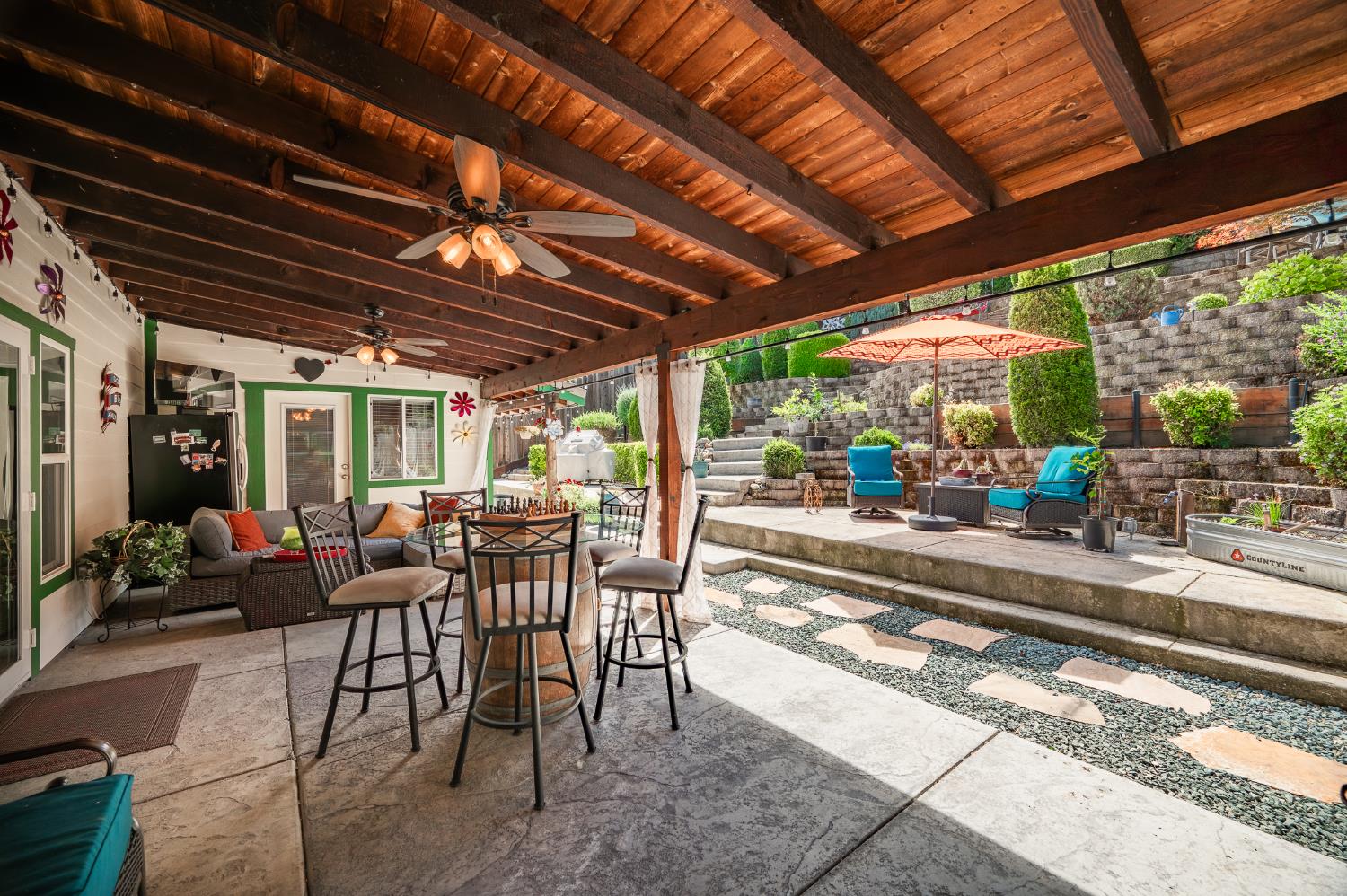 1253 River Bluff Dr, Oakdale, CA 95361