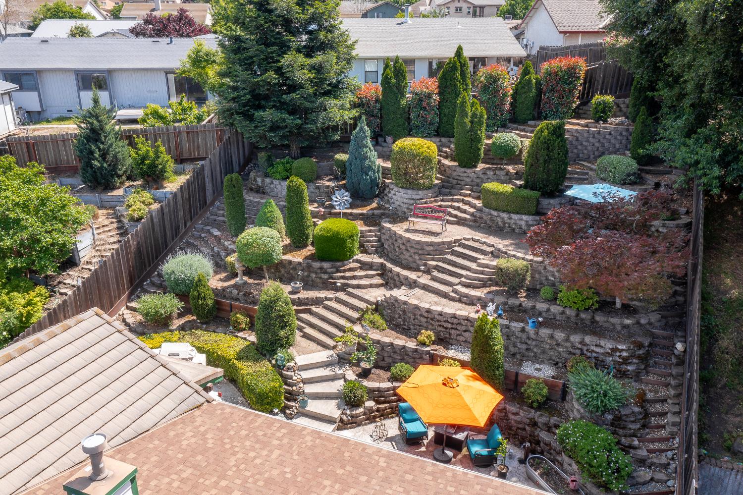 1253 River Bluff Dr, Oakdale, CA 95361