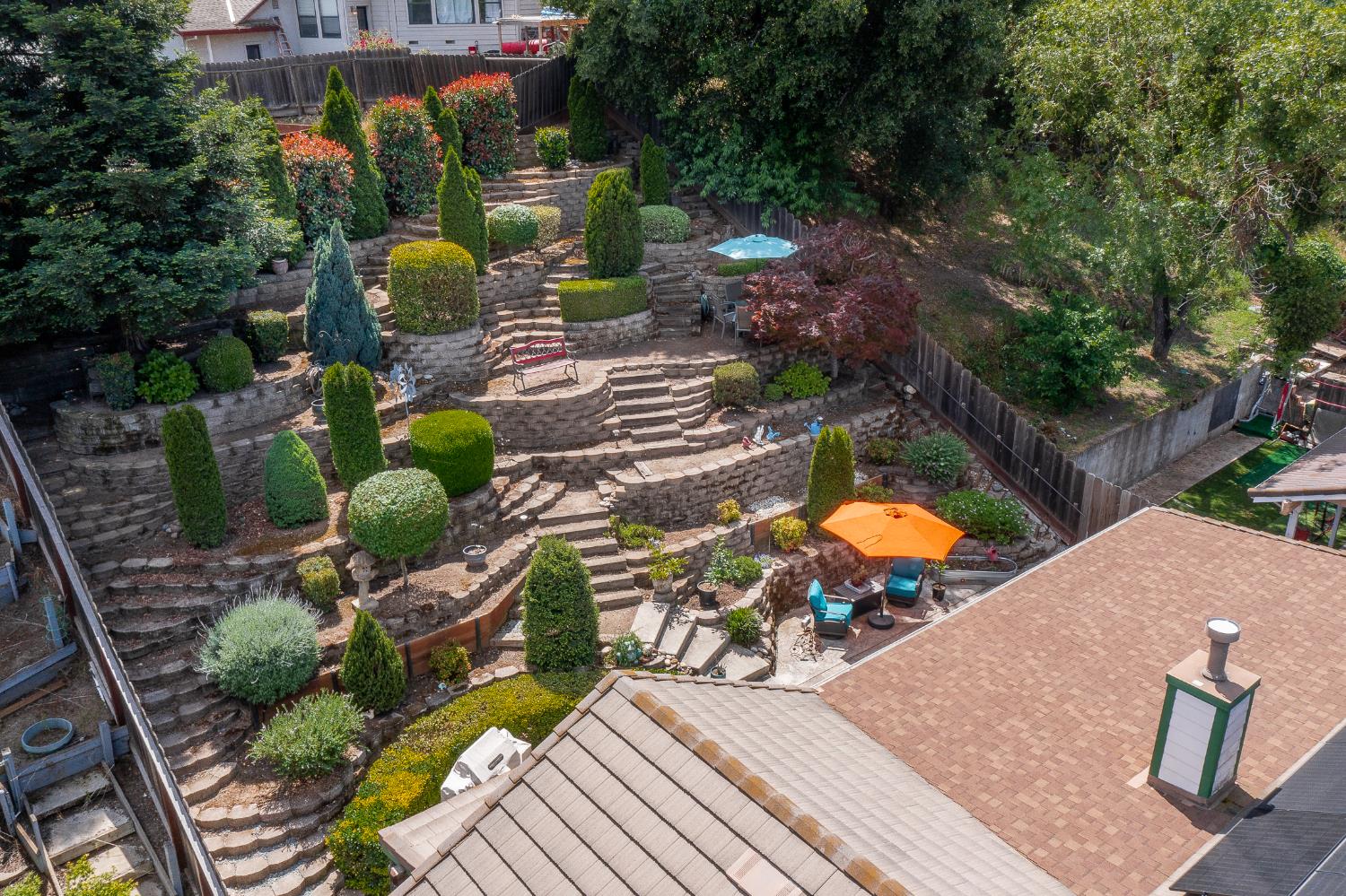 1253 River Bluff Dr, Oakdale, CA 95361