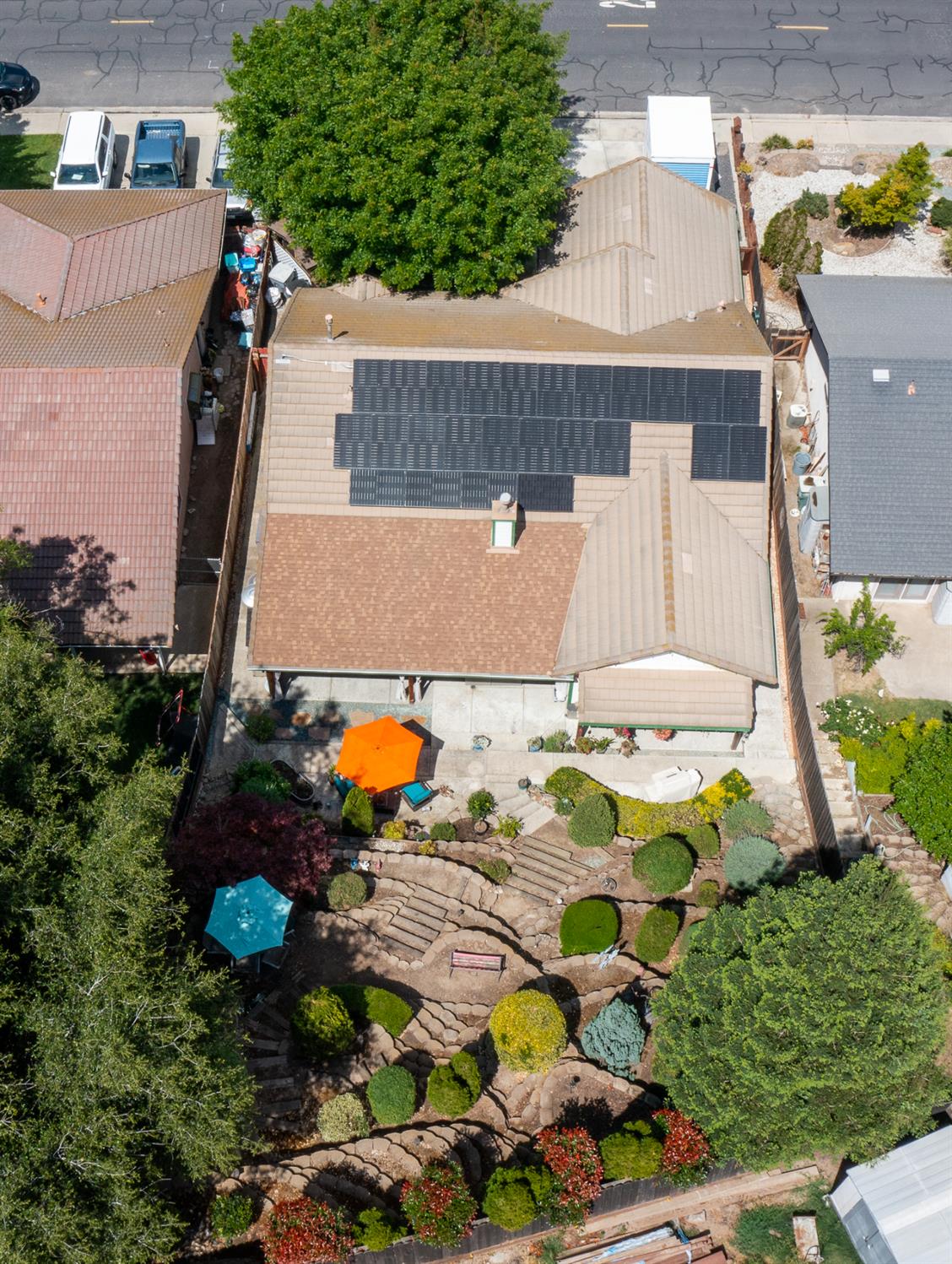 1253 River Bluff Dr, Oakdale, CA 95361