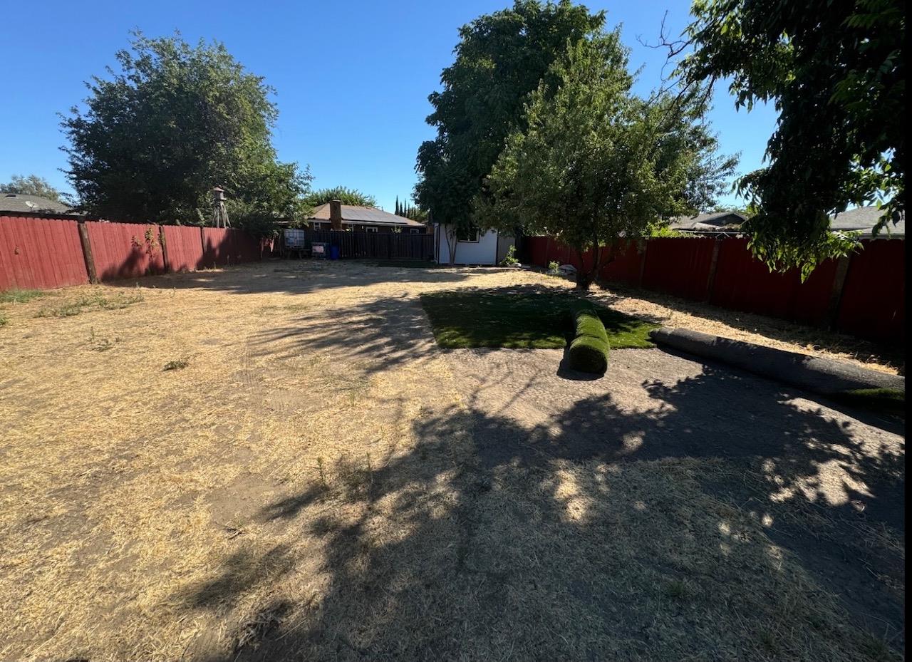 2330 Main St, Escalon, CA 95320