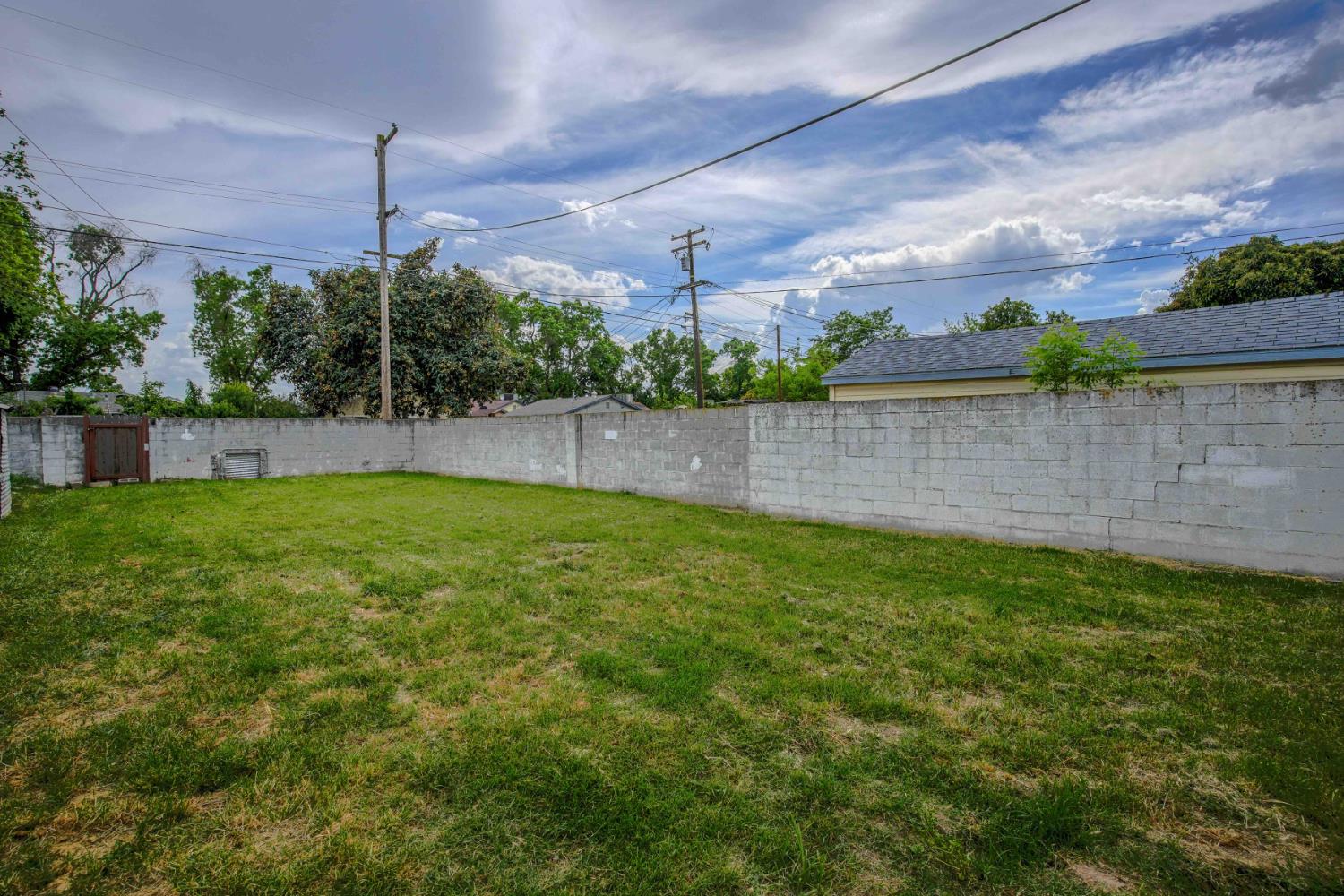 417 Maple St, Modesto, CA 95351