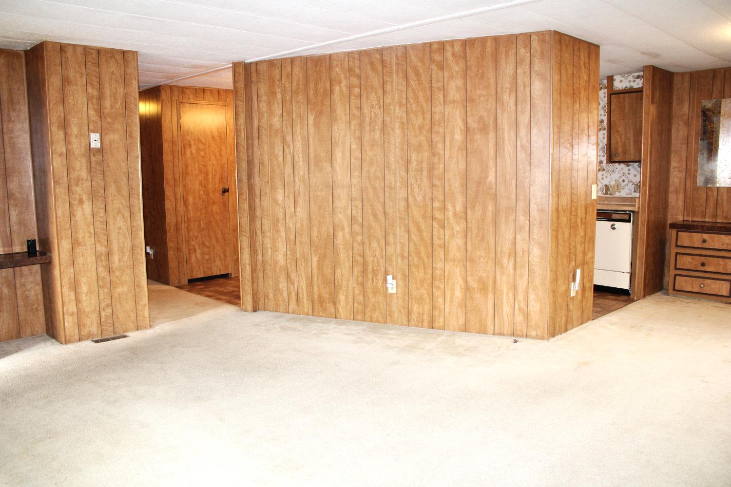 900 Old Stockton #124, Oakdale, CA 95361