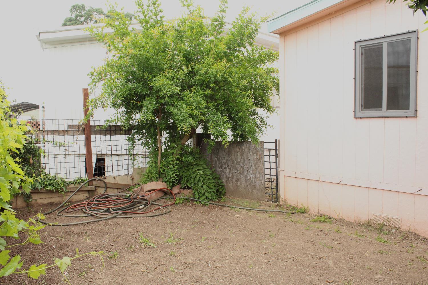 900 Old Stockton #124, Oakdale, CA 95361