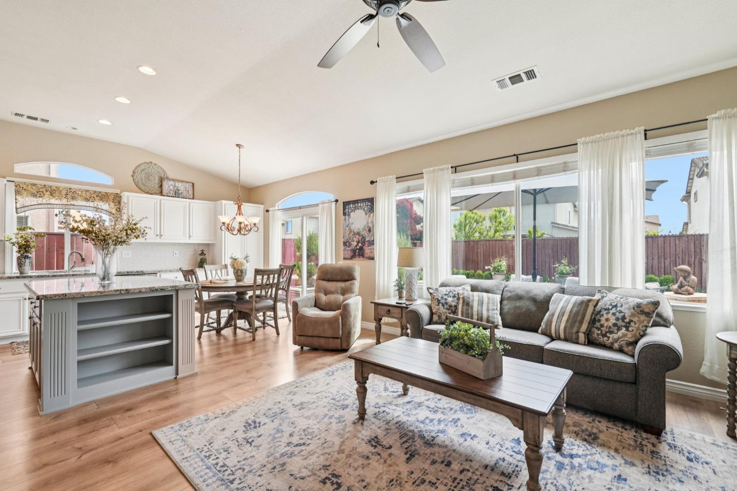 164 Legacy St, Manteca, CA 95337