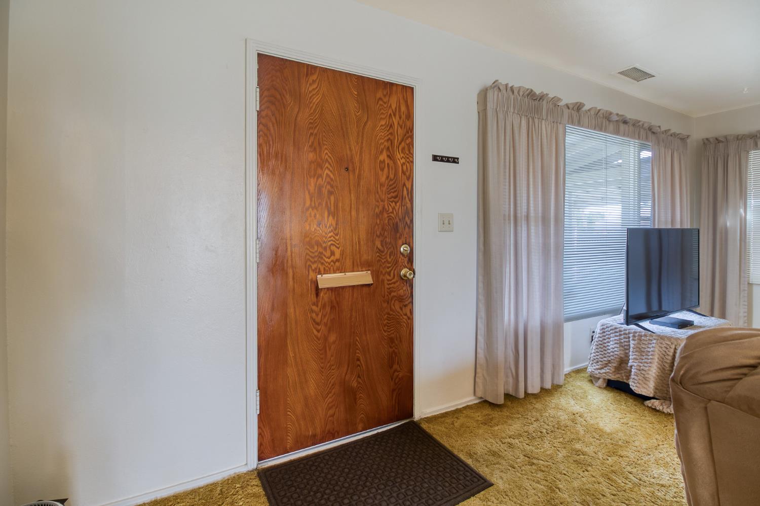 1612 Waverly Dr, Modesto, CA 95358