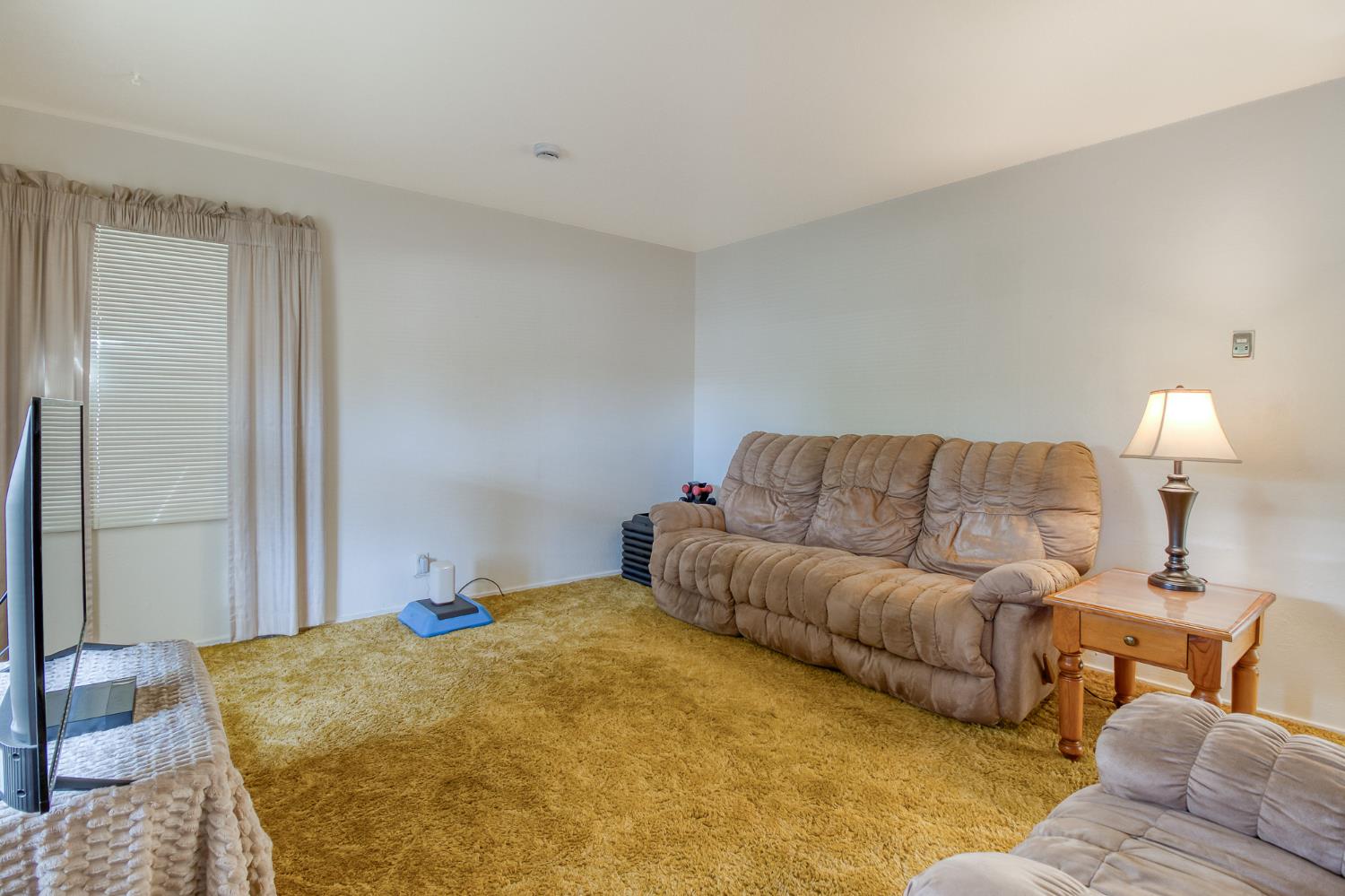 1612 Waverly Dr, Modesto, CA 95358