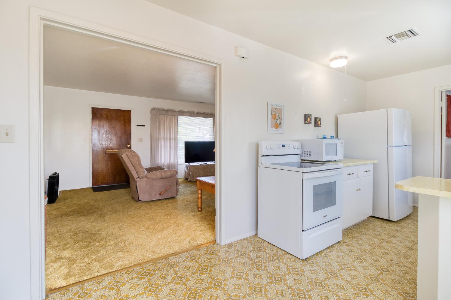 1612 Waverly Dr, Modesto, CA 95358