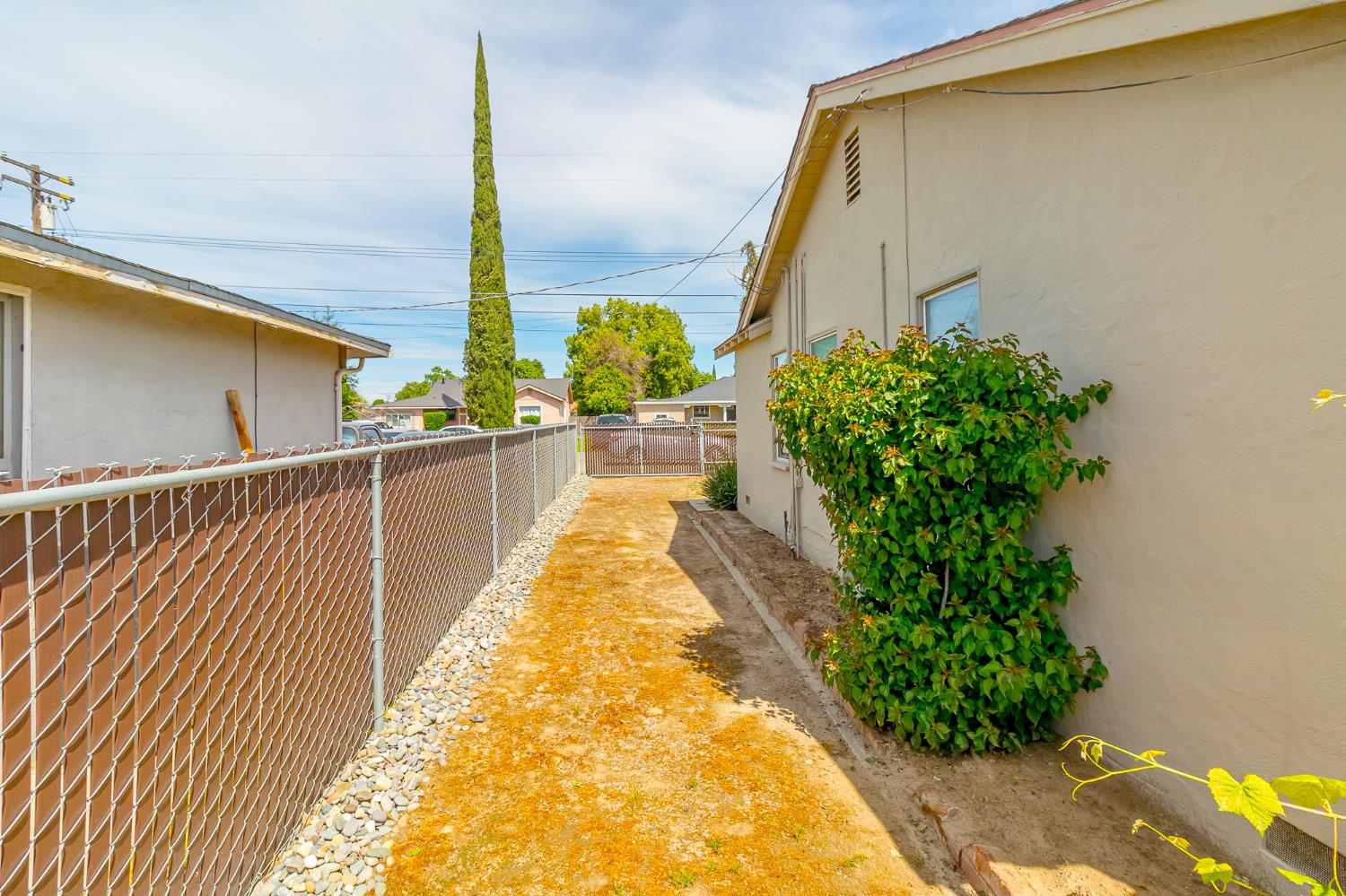 1612 Waverly Dr, Modesto, CA 95358