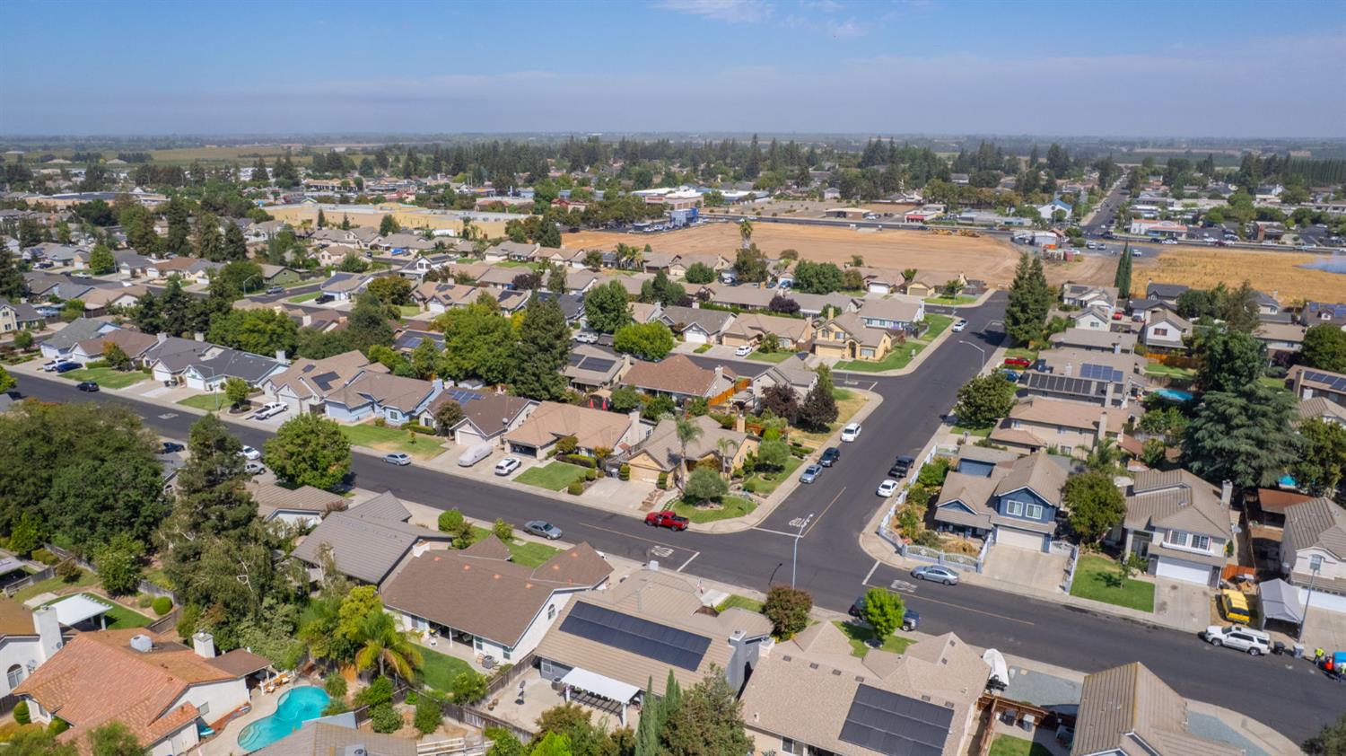 2354 Country Manor Dr, Riverbank, CA 95367