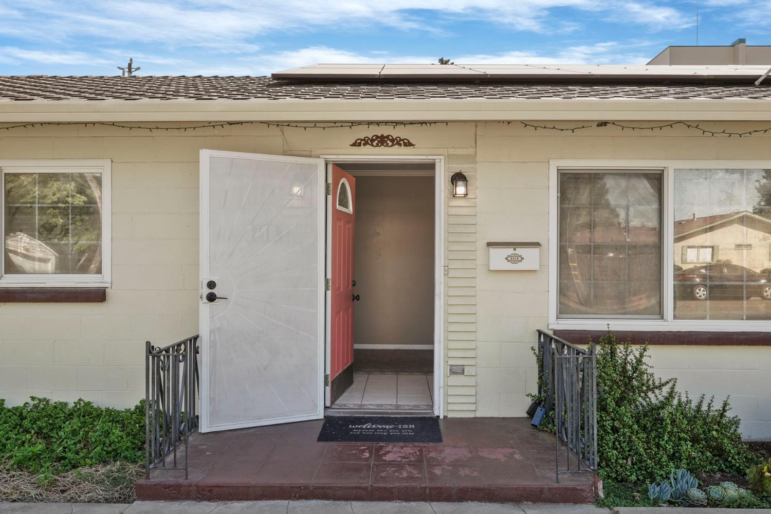 281 Lambuth Ave, Oakdale, CA 95361