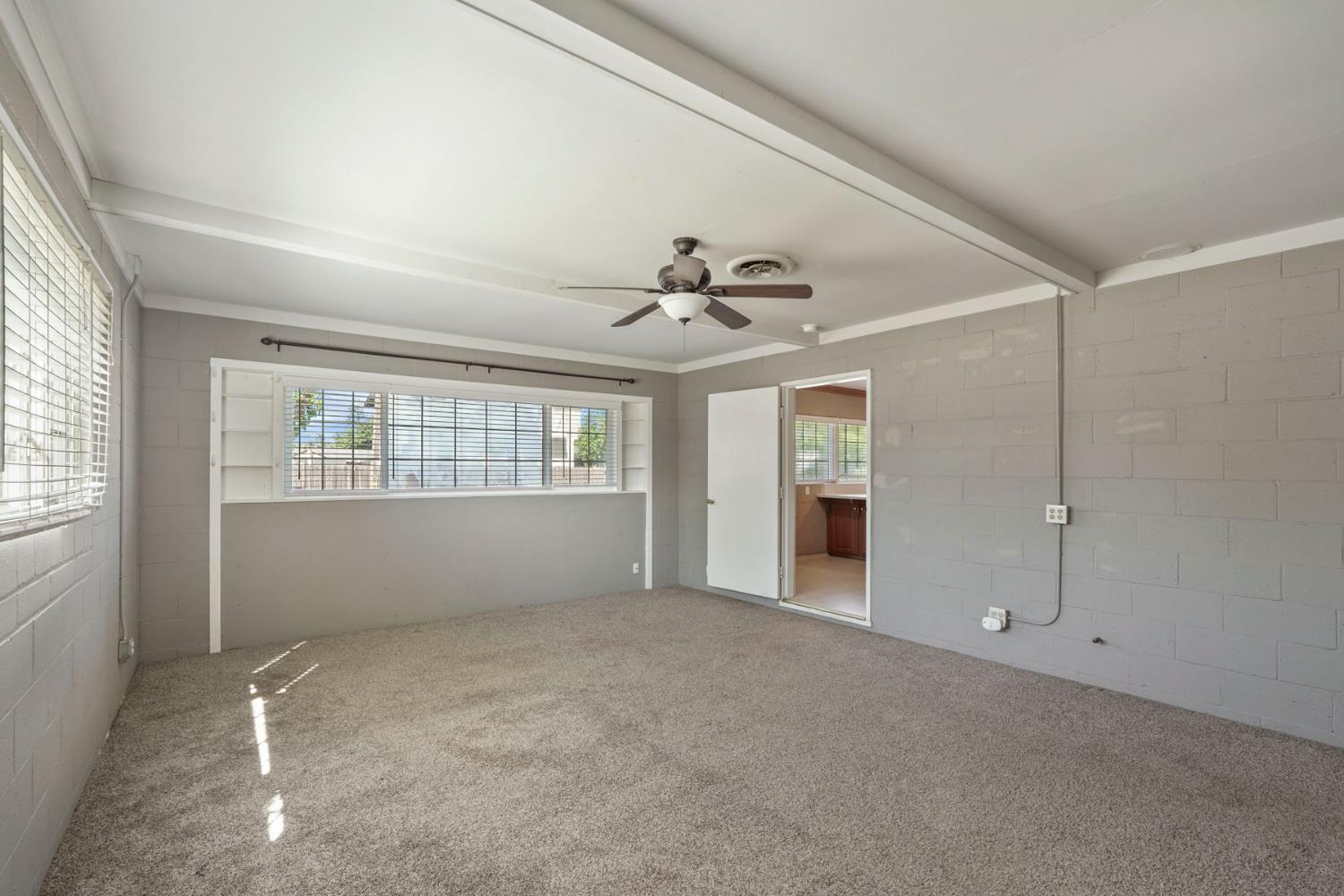 281 Lambuth Ave, Oakdale, CA 95361