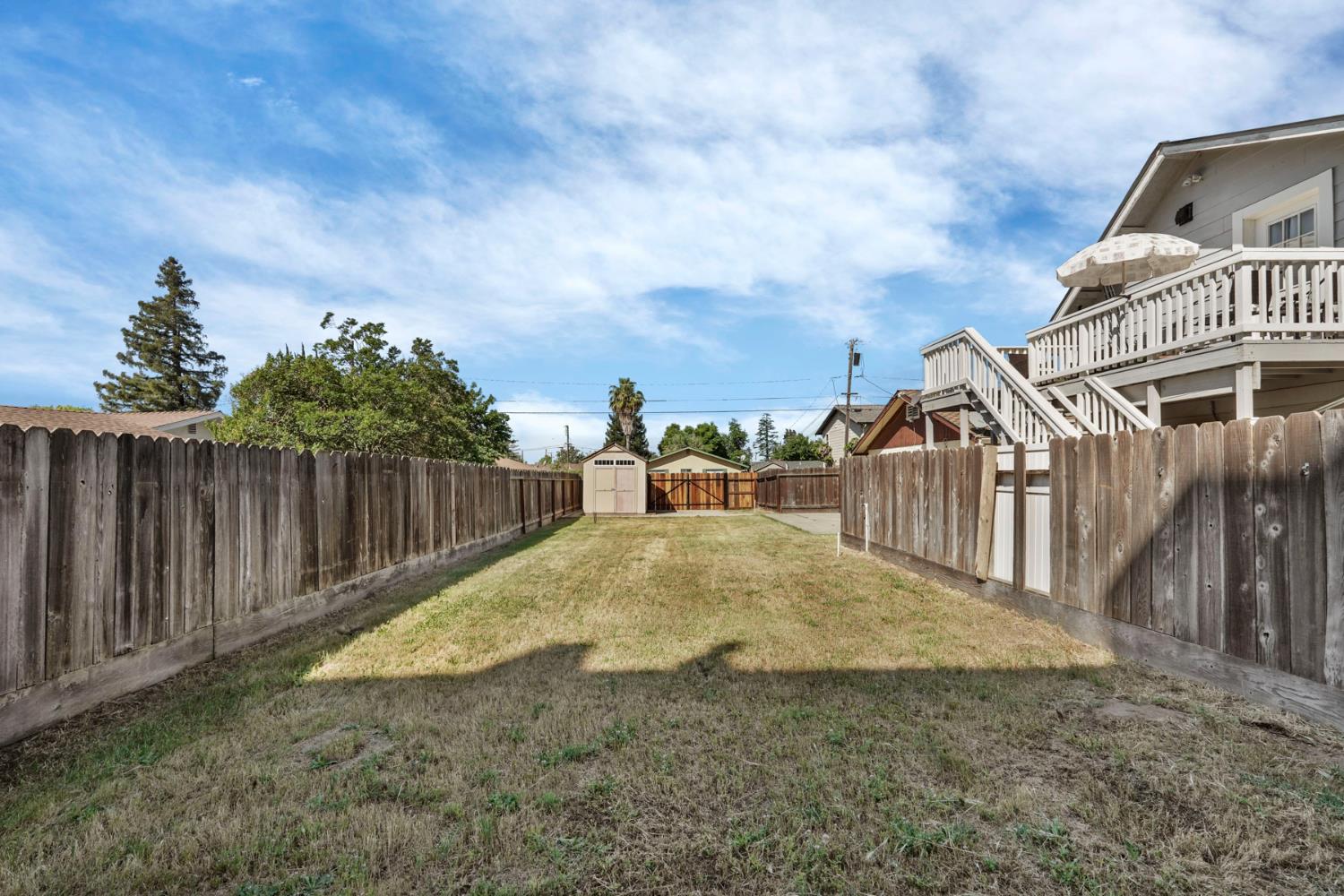 281 Lambuth Ave, Oakdale, CA 95361