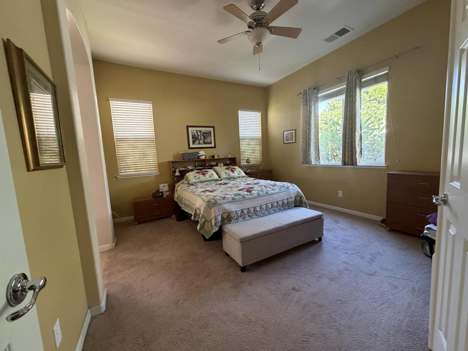 2859 Sierra Gold Ct, Riverbank, CA 95367