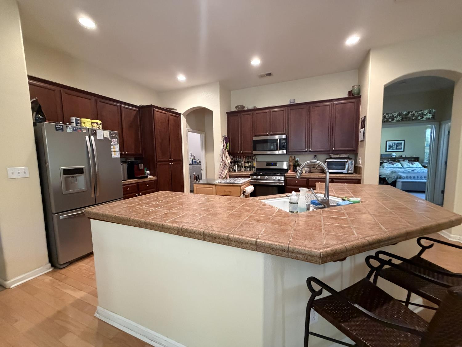 2859 Sierra Gold Ct, Riverbank, CA 95367